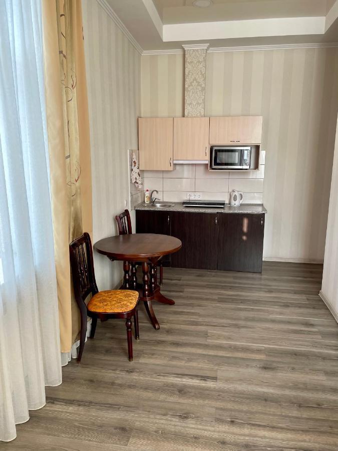 Apartment Studio -Біля Вокзалу-Недалеко Від Центру-Городоцька 151 Lviv Exterior photo